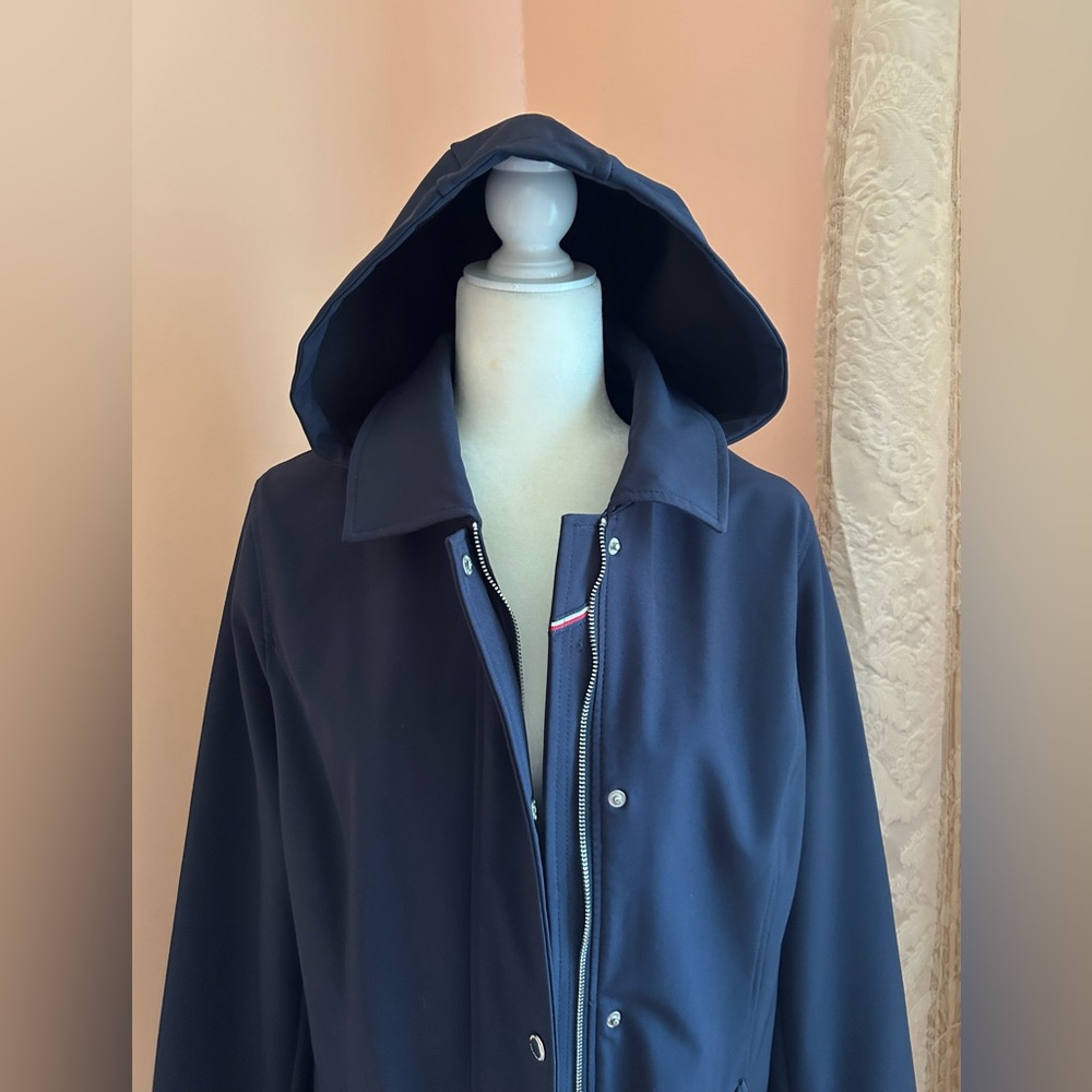 Tommy Hilfiger lightweight hooded trench jacket coat